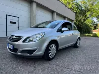 Usata Opel Corsa Club 85 CV (62 kW) 2011 Grigio Utilitaria