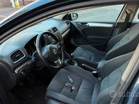 Usata VW Golf VI 105 CV (77 kW) 2010 Blu Utilitaria