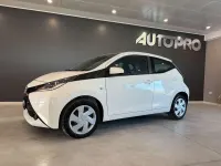 Usata Toyota Aygo X-cite 69 CV (50 kW) 2015 Bianco Utilitaria