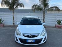 Usata Opel Corsa Cosmo 85 CV (62 kW) 2011 Bianco Berlina