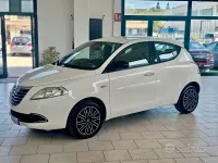 Usata Lancia Ypsilon Gold 69 CV (50 kW) 2012 Bianco Utilitaria