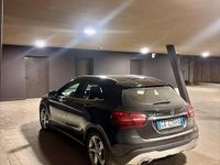 Usata Mercedes GLA200 Business 156 CV (114 kW) 2019 Nero SUV
