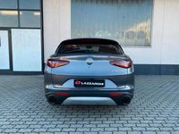 Usata Alfa Romeo Stelvio Business 160 CV (117 kW) 2022 Grigio SUV