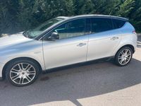 Usata Lancia Delta 120 CV (88 kW) 2009 Grigio Utilitaria