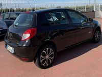 Usata Renault Clio III Dynamique 75 CV (55 kW) 2012 Nero Berlina
