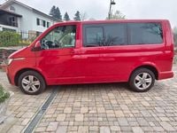 Occasion VW Caravelle 150 ch (110 kW) 2023 Rouge Van