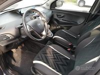 usata Lancia Ypsilon GPL