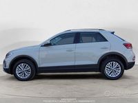 Usata VW T-Roc Life 110 CV (80 kW) 2023 Beige SUV