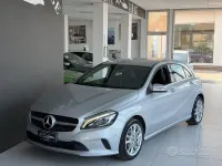 Usata Mercedes A180 Premium 109 CV (80 kW) 2016 Grigio Utilitaria