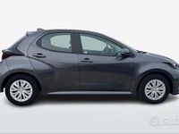Usata Toyota Yaris Active 72 CV (52 kW) 2022 Grigio Berlina
