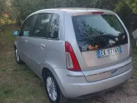Usata Lancia Musa Gold 95 CV (69 kW) 2011 Argento Monovolume