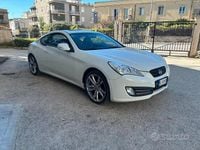 Usata Hyundai Genesis Sport 213 CV (156 kW) 2011 Bianco Coupé