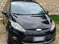 Usata Ford Fiesta Titanium 68 CV (50 kW) 2010 Nero Utilitaria