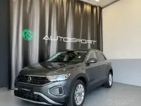 Usata VW T-Roc Life 110 CV (80 kW) 2023 Grigio SUV