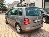 Usata VW Touran Conceptline 102 CV (75 kW) 2007 Grigio Monovolume