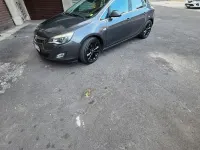Usata Opel Astra Cosmo 160 CV (117 kW) 2011 Grigio Berlina