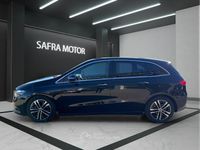 Usata Mercedes B180 Advanced 116 CV (85 kW) 2023 Nero Monovolume