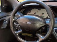 Usata Ford Focus Zetec 101 CV (74 kW) 2000 Berlina