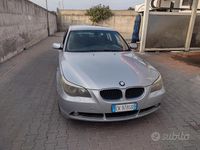 Usata BMW 530 231 CV (169 kW) 2005 Grigio Station wagon