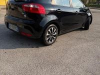 Usata Kia Rio EX 74 CV (54 kW) 2012 Nero Berlina