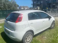 Usata Fiat Grande Punto Dynamic 77 CV (56 kW) 2009 Bianco Utilitaria