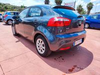 Usata Kia Rio EX 90 CV (66 kW) 2011 Nero Berlina