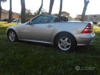 Usata Mercedes SLK200 163 CV (119 kW) 2000 Grigio Cabrio