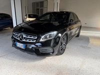 Käytetty Mercedes GLA220 Premium 136 HP (100 kW) 2017 Musta Katumaasturi