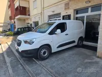 Usata Opel Combo 102 CV (75 kW) 2019 Bianco Monovolume