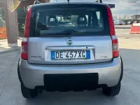 Usado Fiat Panda 4x4 69 CV (50 kW) 2006 Gris Utilitario