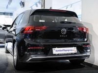 Usata VW Golf VIII Style 150 CV (110 kW) 2025 Nero perla met Berlina