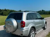 Usata Toyota RAV4 150 CV (110 kW) 2004 Grigio SUV