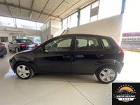 Usata Ford Fiesta Ghia 68 CV (50 kW) 2002 Nero Utilitaria