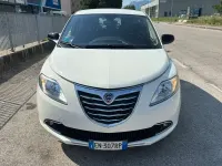 Usata Lancia Ypsilon 60 CV (44 kW) 2012 Utilitaria
