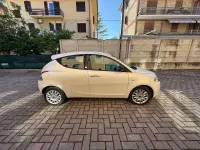 Usata Lancia Ypsilon Silver 69 CV (50 kW) 2012 Bianco Utilitaria