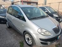 Usata Lancia Musa 69 CV (50 kW) 2006 Grigio Monovolume