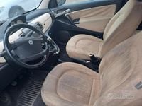 Usata Lancia Ypsilon 70 CV (51 kW) 2006 Nero Utilitaria