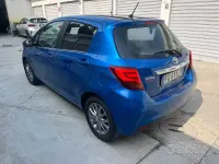 Usata Toyota Yaris Trend 99 CV (72 kW) 2017 Bluazzurro Utilitaria