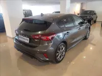 Usata Ford Focus ST-Line 125 CV (91 kW) 2023 Magnetic grey (metallizzato) Berlina
