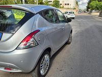 Usata Lancia Ypsilon 95 CV (69 kW) 2016 Grigio Utilitaria