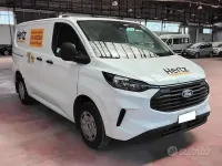 Usata Ford Transit Custom Trend 136 CV (100 kW) 2024 Frozen white Furgone