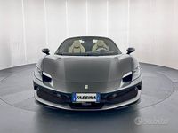 Usata Ferrari 296 830 CV (610 kW) 2023 Grigio Cabrio