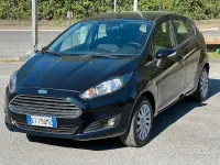 Usata Ford Fiesta 80 CV (58 kW) 2013 Nero Berlina
