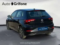 Usata VW Polo Life 90 CV (66 kW) 2023 Nero Utilitaria