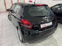 Usata Peugeot 208 Allure 75 CV (55 kW) 2017 Nero Utilitaria