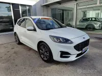 Usata Ford Kuga ST-Line 120 CV (88 kW) 2022 Bianco SUV