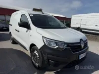 Usata Renault Express 75 CV (55 kW) 2022 Bianco Monovolume
