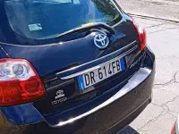 Usata Toyota Auris Hybrid Style 99 CV (72 kW) 2012 Nero Berlina