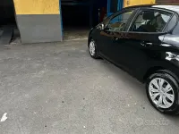 Usata Peugeot 208 68 CV (50 kW) 2014 Nero Utilitaria