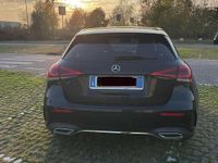 Usata Mercedes A180 Premium 116 CV (85 kW) 2019 Nero Berlina